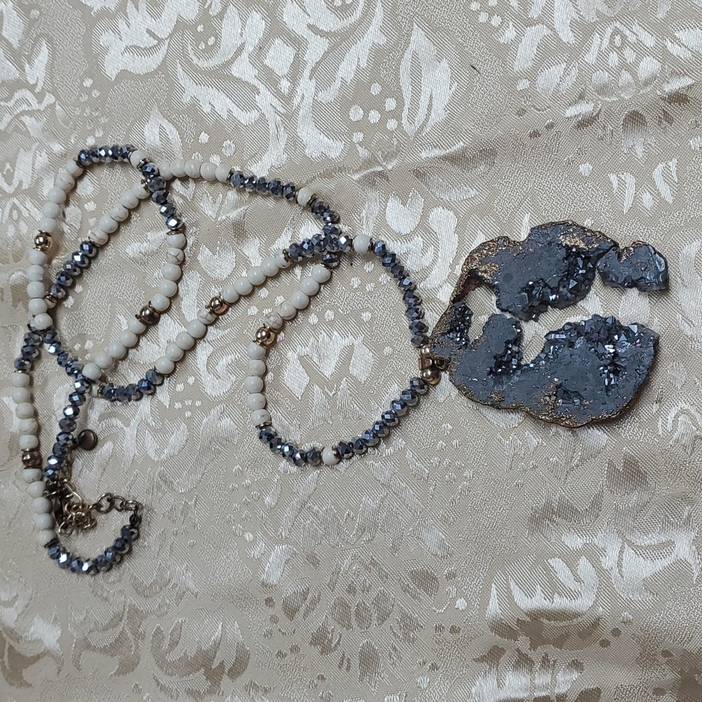 V necklace